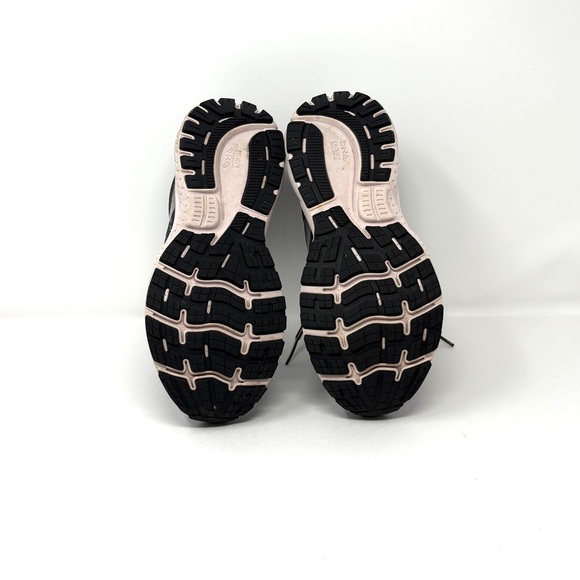 Brooks Ghost 13 Pale Pink & Dark Charcoal Grey Ombré Athletic Shoes - Picture 6 of 11